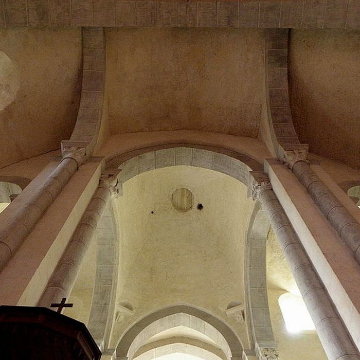 Photo de Église Saint-Pierre de Blesle