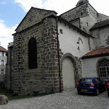 Église Saint-Pierre de Blesle