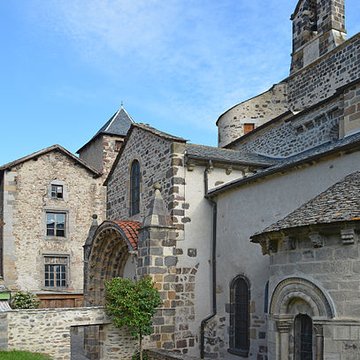 Église Saint-Pierre de Blesle