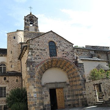 Église Saint-Pierre de Blesle