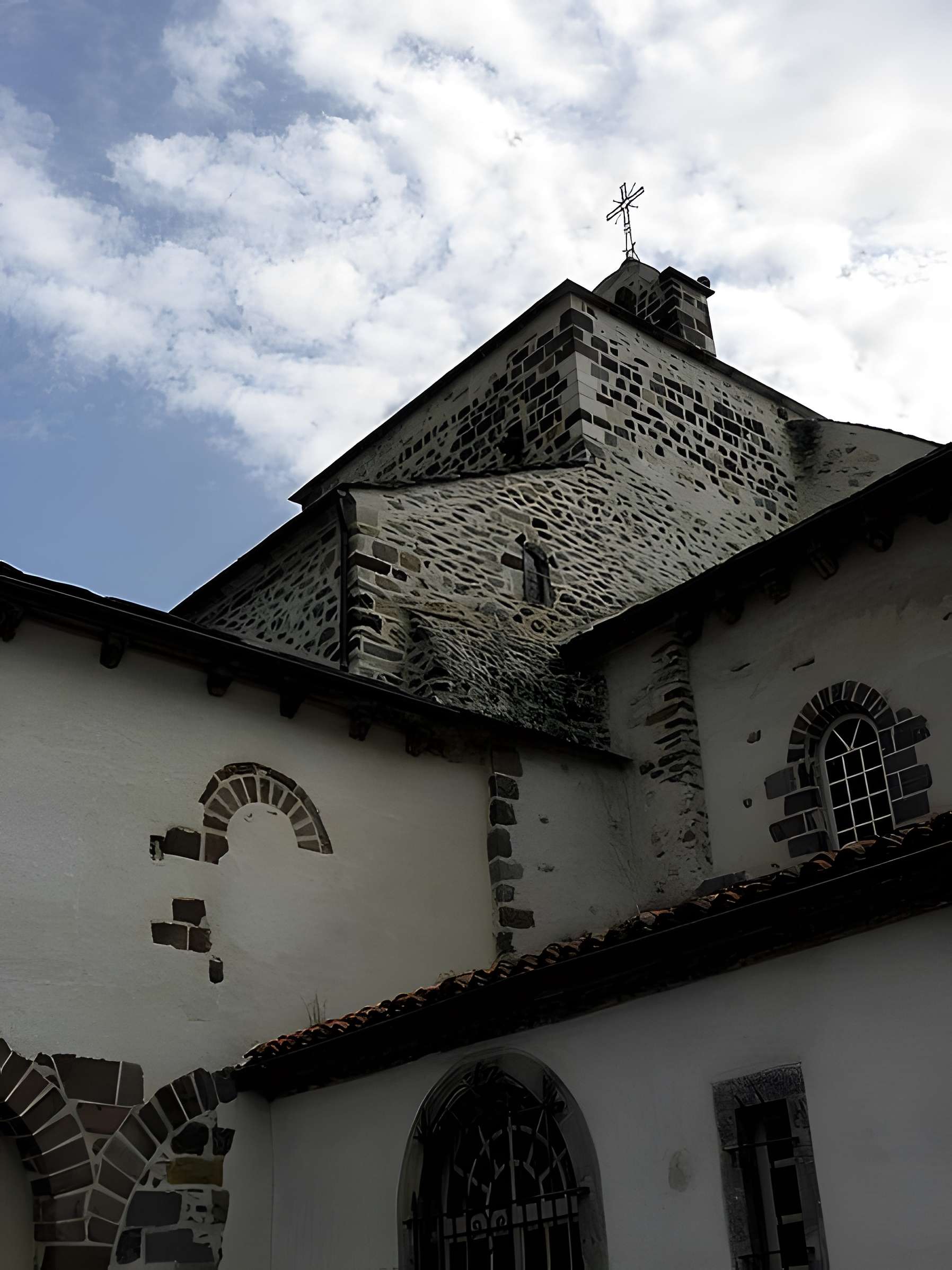 Église Saint-Pierre de Blesle