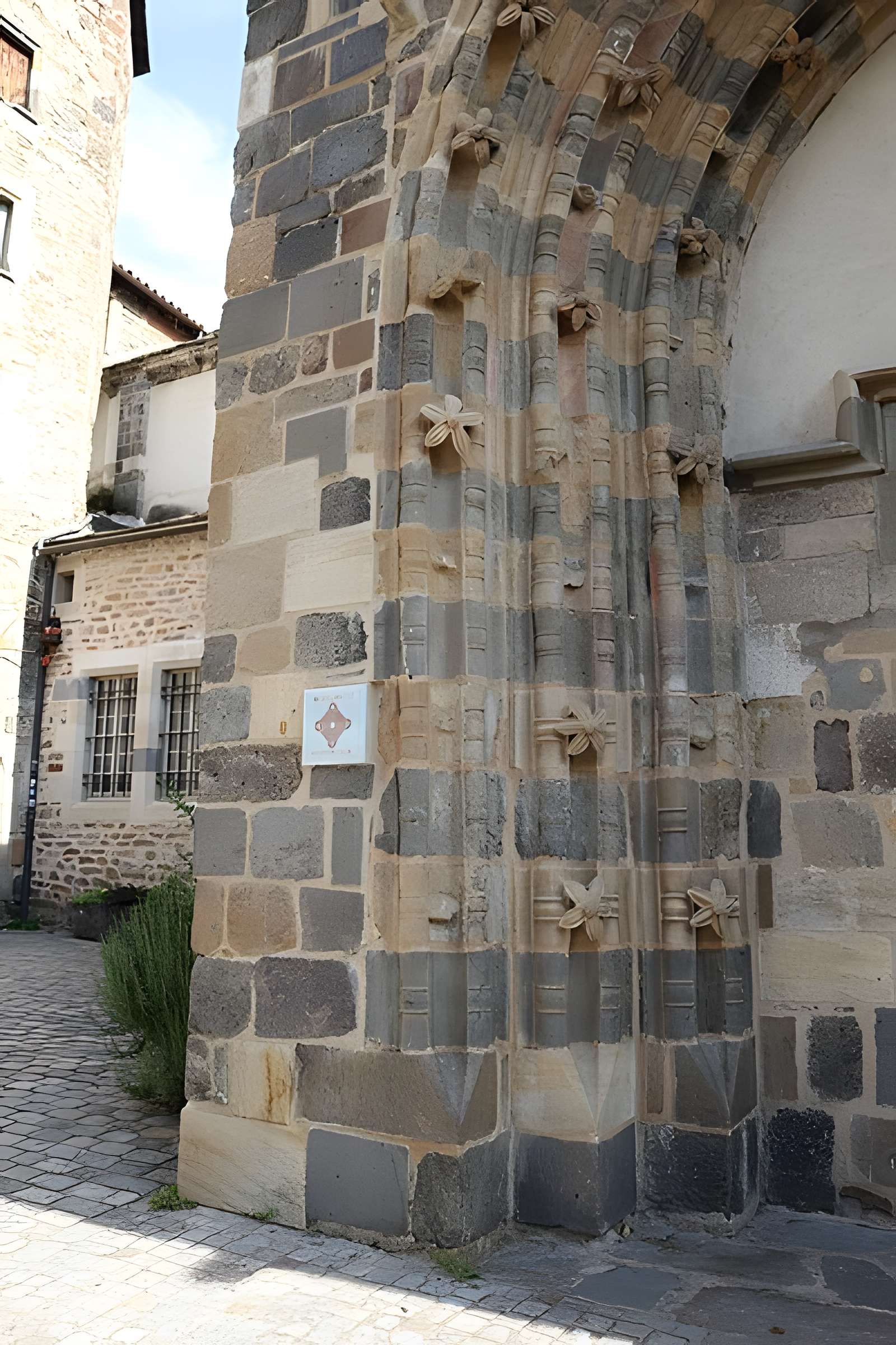 Église Saint-Pierre de Blesle