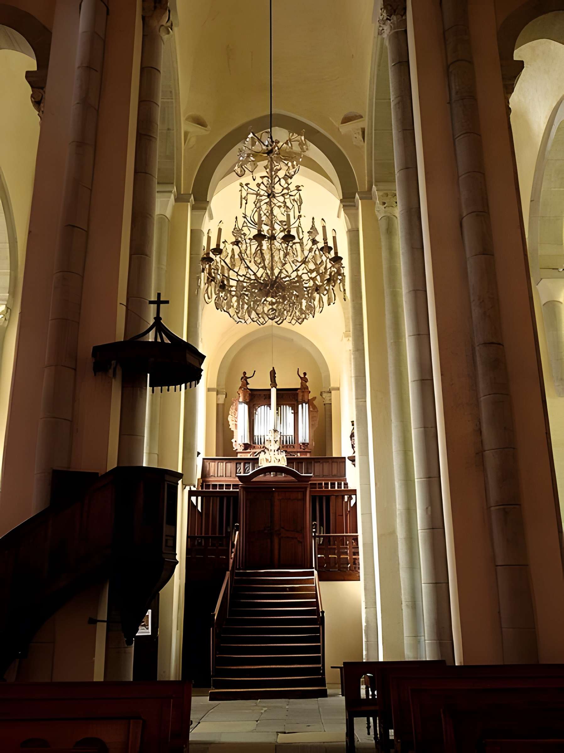 Église Saint-Pierre de Blesle