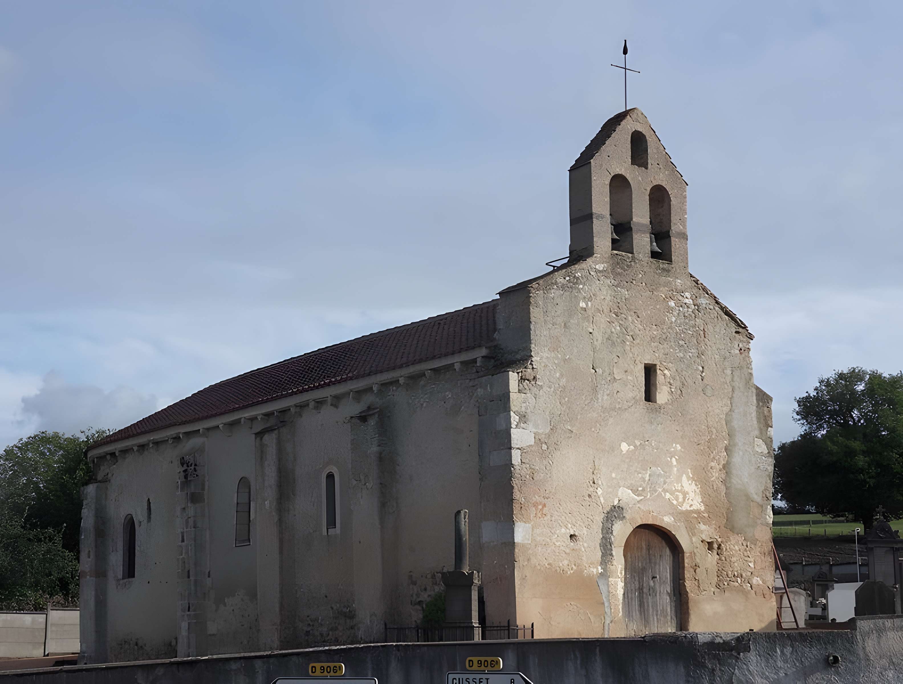 Église Saint-Pierre de Bost 