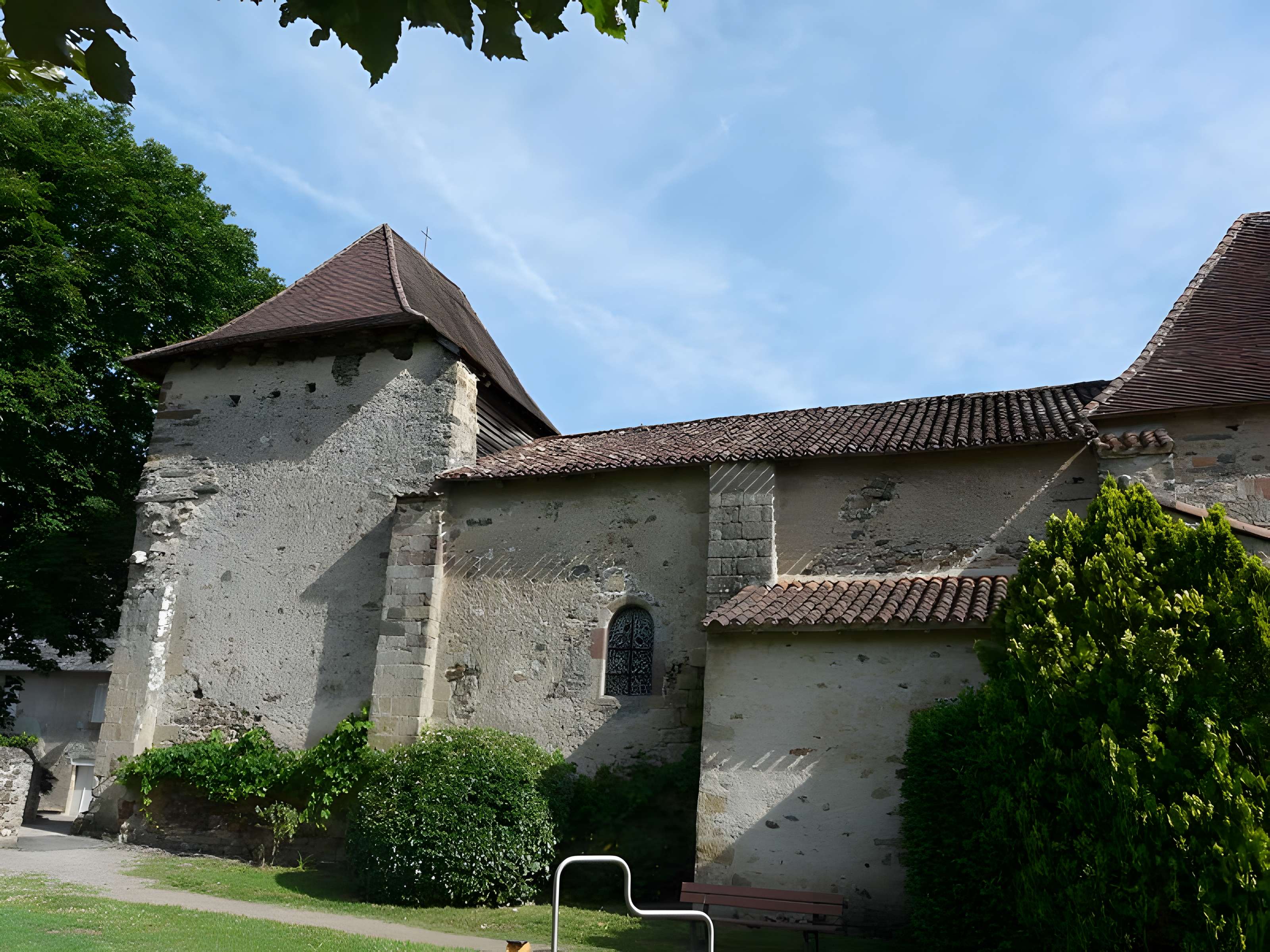 Église Saint-Pierre de Brivezac 