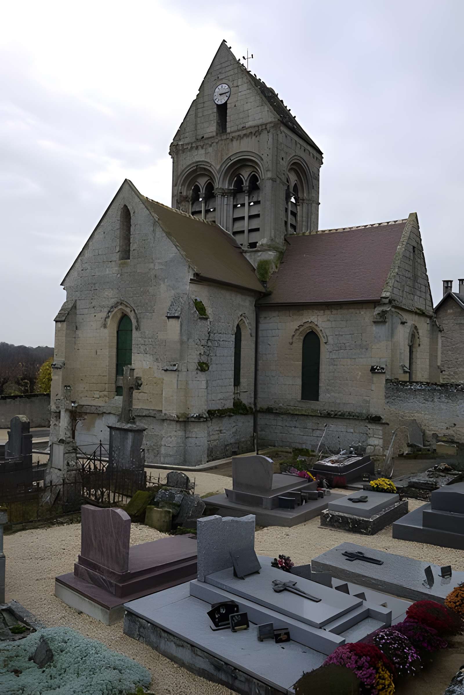 Église Saint-Pierre de Cerseuil 