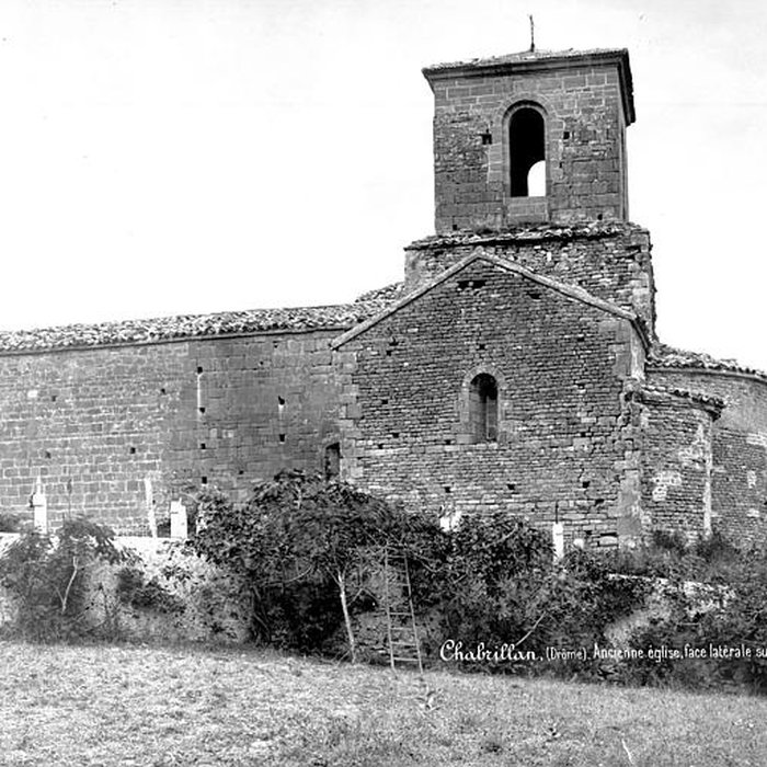 Photo de Église Saint-Pierre de Chabrillan
