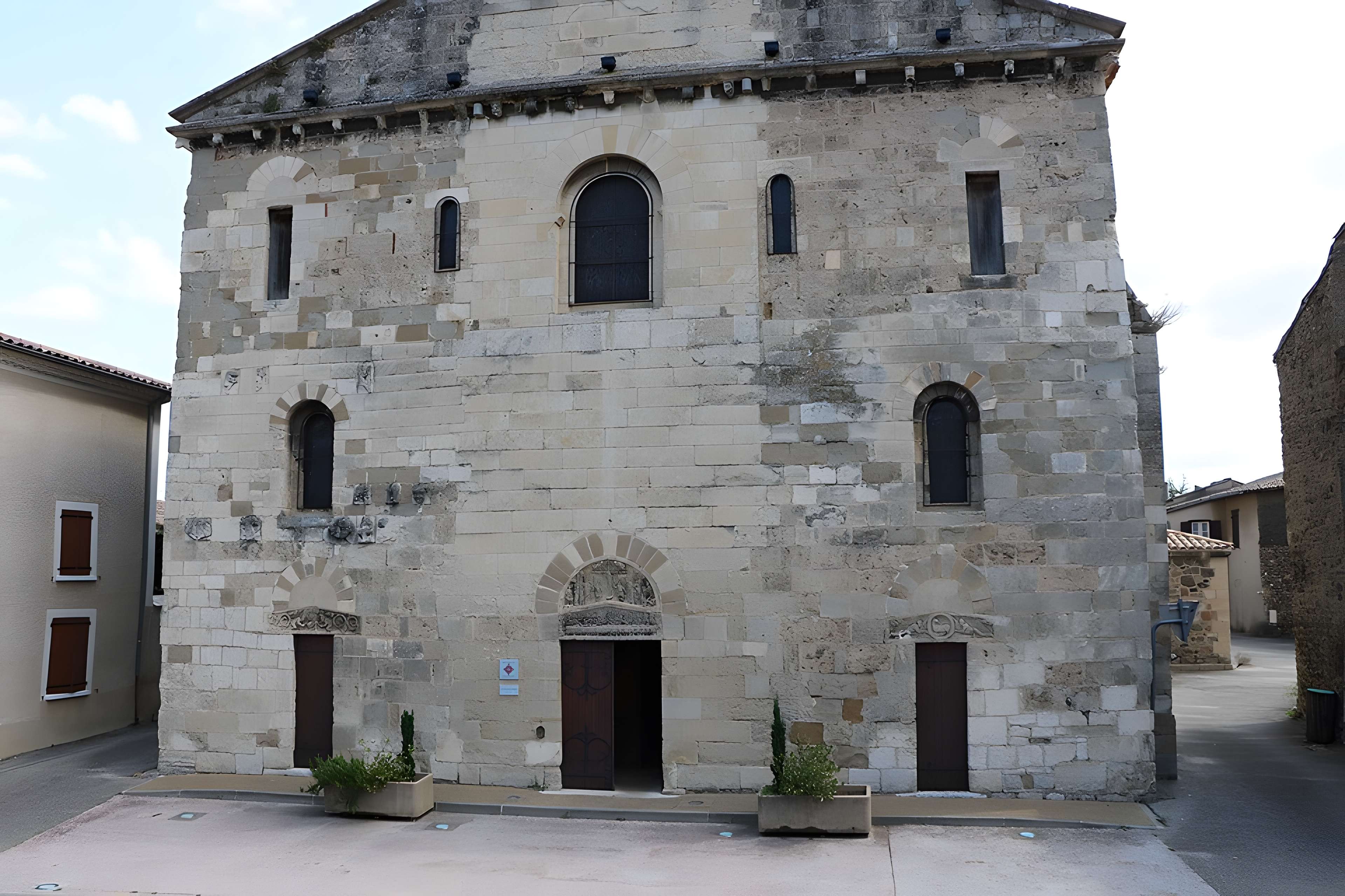 Église Saint-Pierre de Champagne