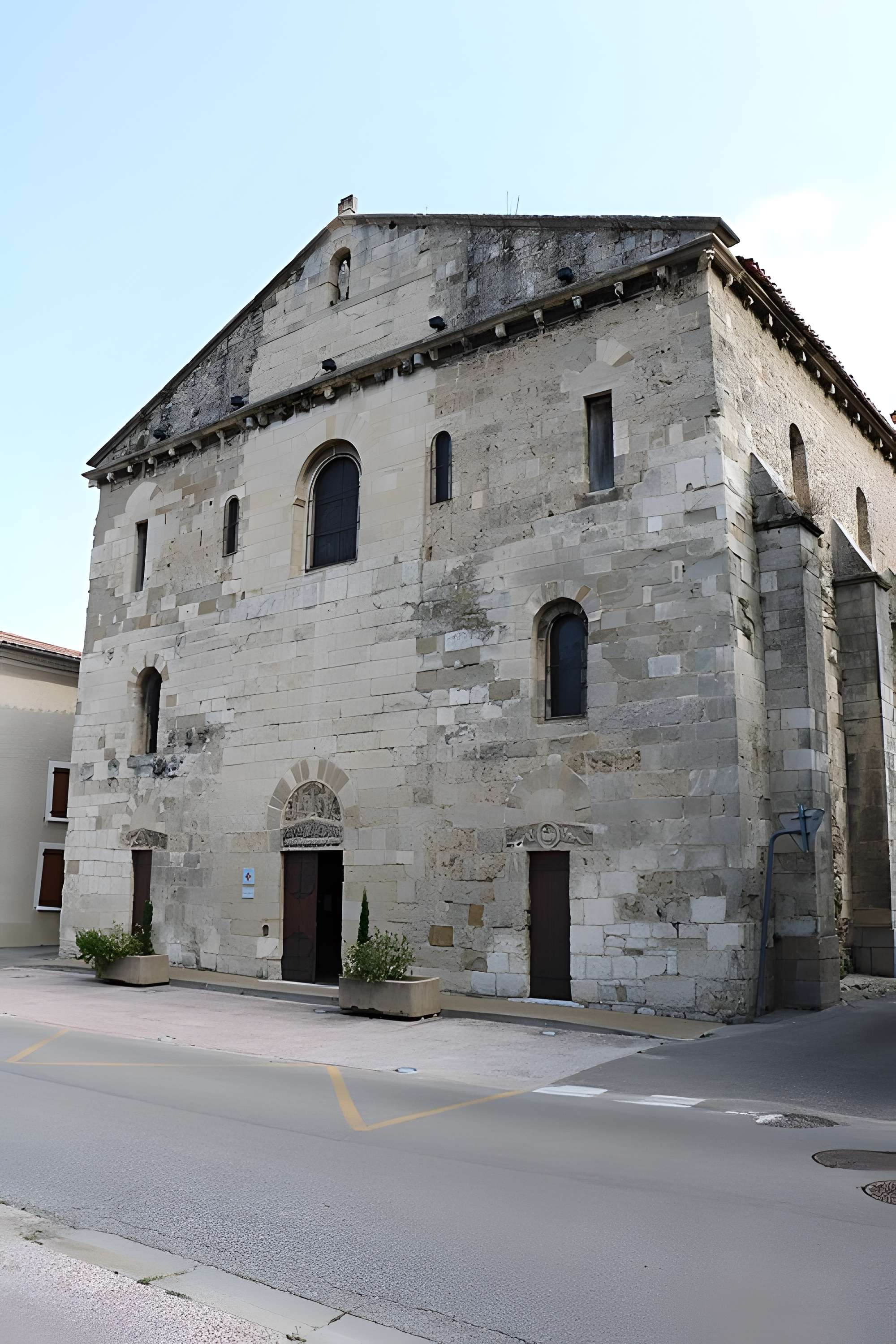 Église Saint-Pierre de Champagne