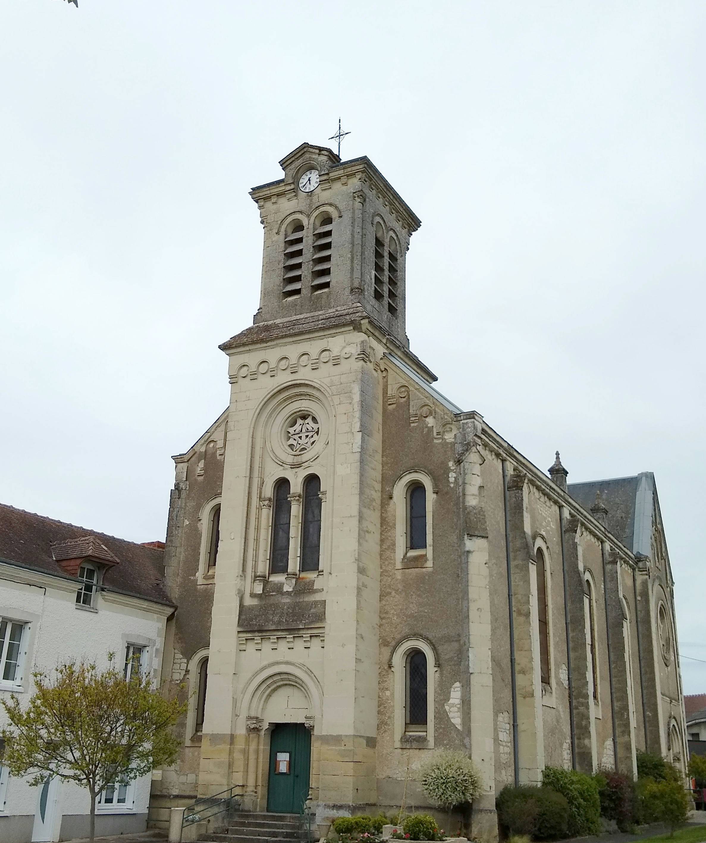 Photo de Chiesa di Saint-Gervais-et-Saint-Protais di Saint-Gervais-les-Trois-Clochers