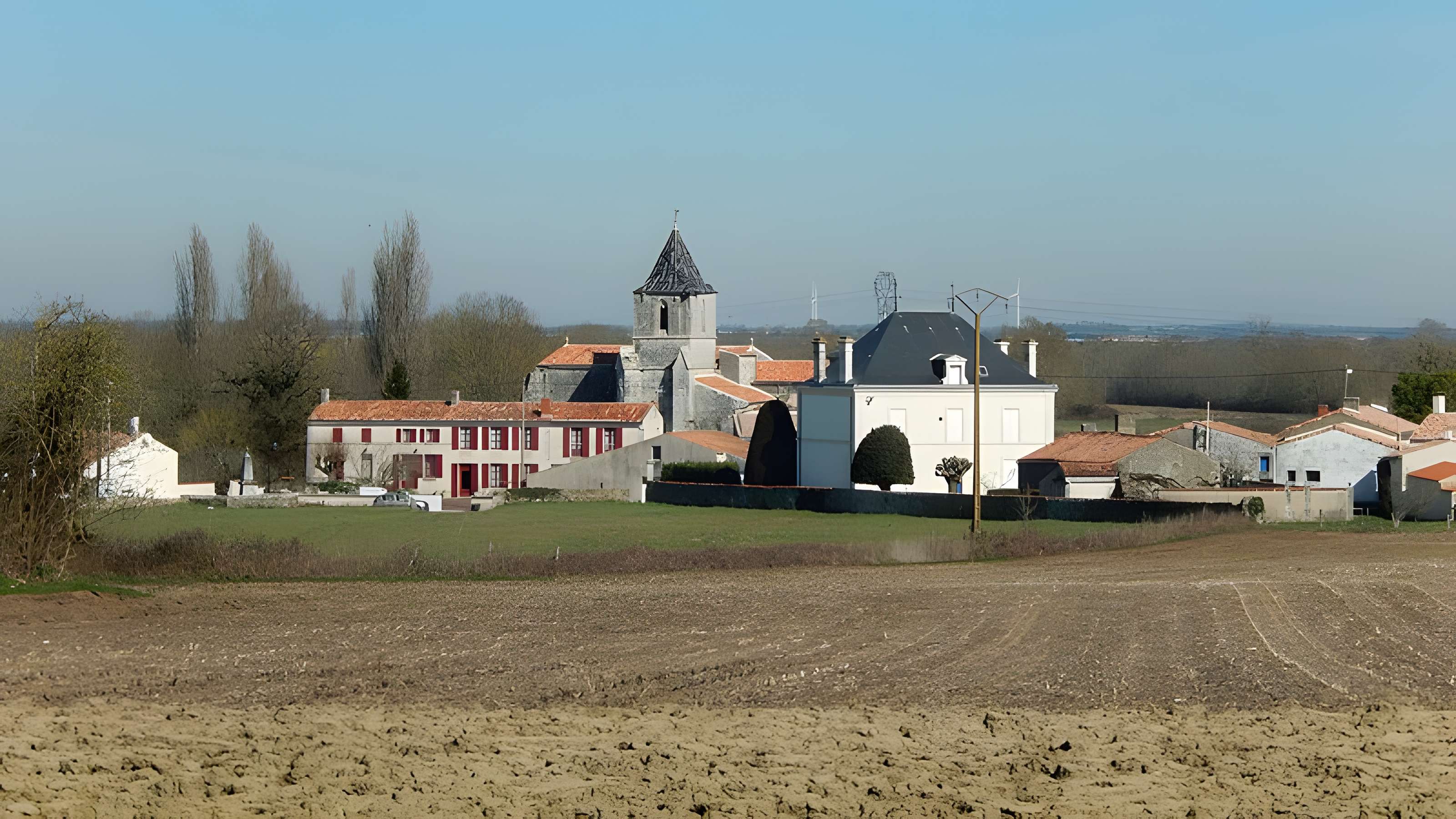 Église Saint-Pierre de Champdolent