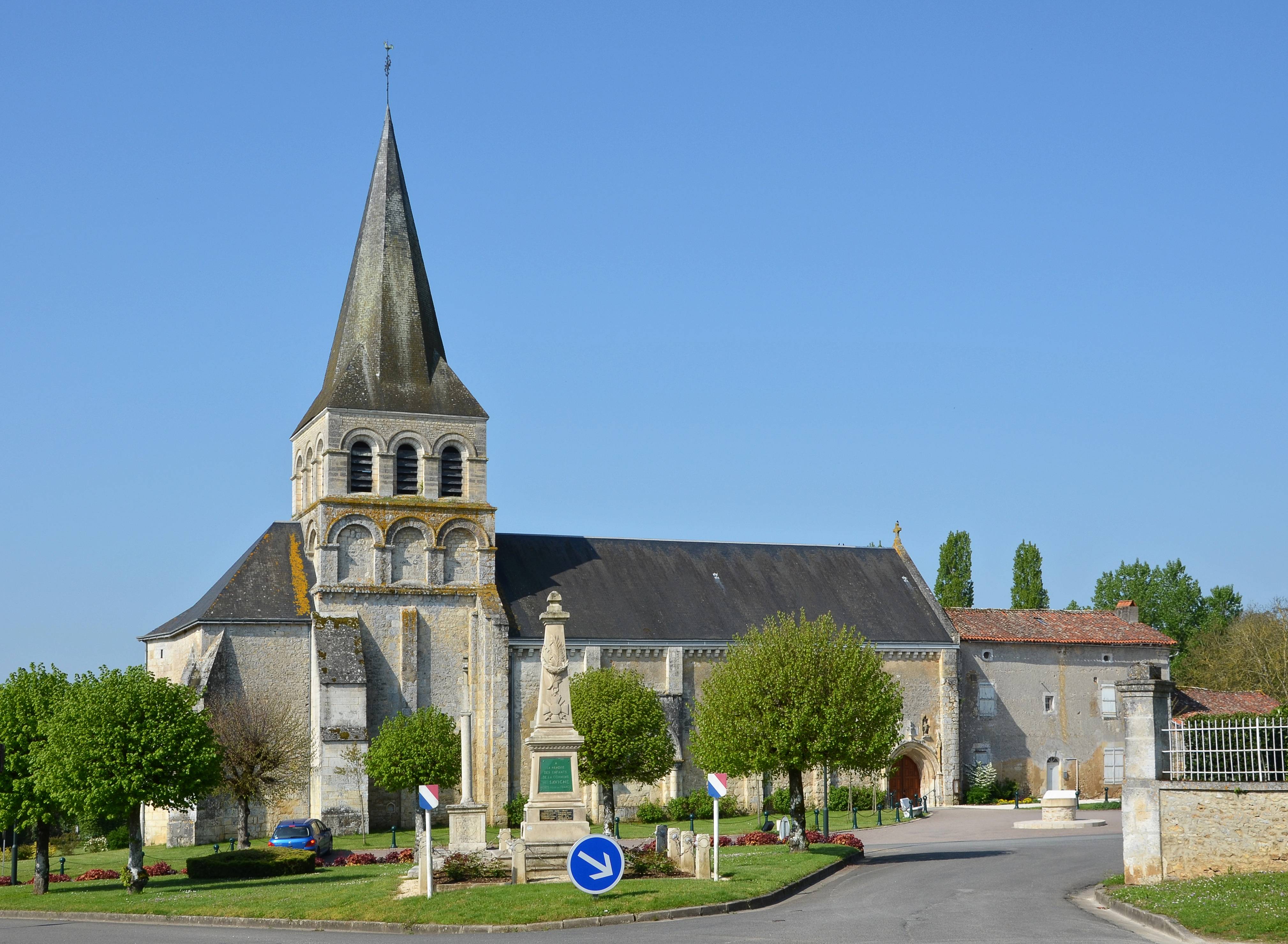 Photo de Saint-Hilaire Church of Savigné