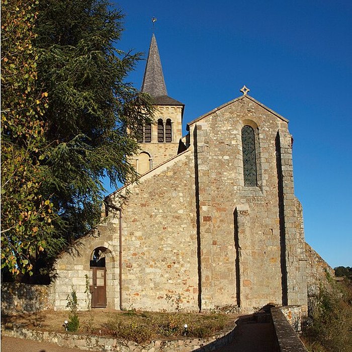 Photo de Église Saint-Pierre de Châteloy