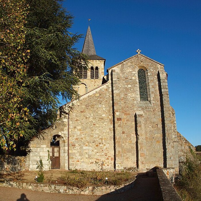 Photo de Église Saint-Pierre de Châteloy