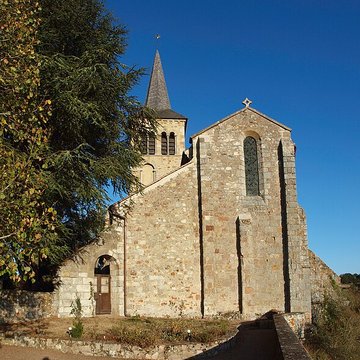 Église Saint-Pierre de Châteloy