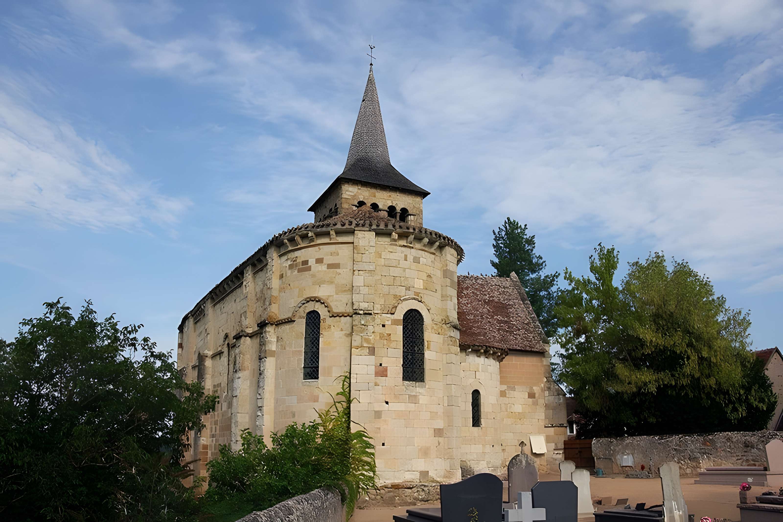 Église Saint-Pierre de Châteloy 