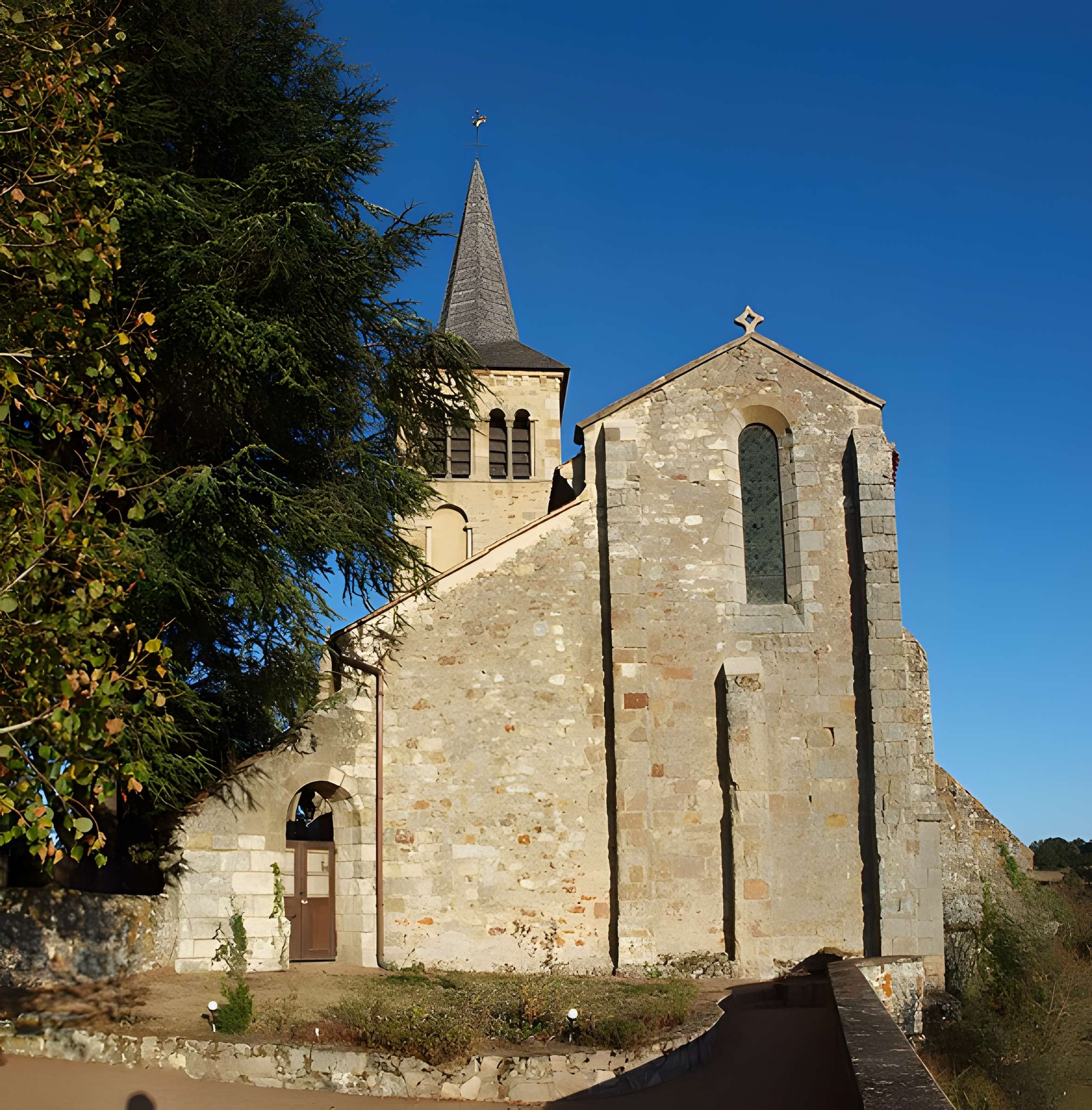 Église Saint-Pierre de Châteloy