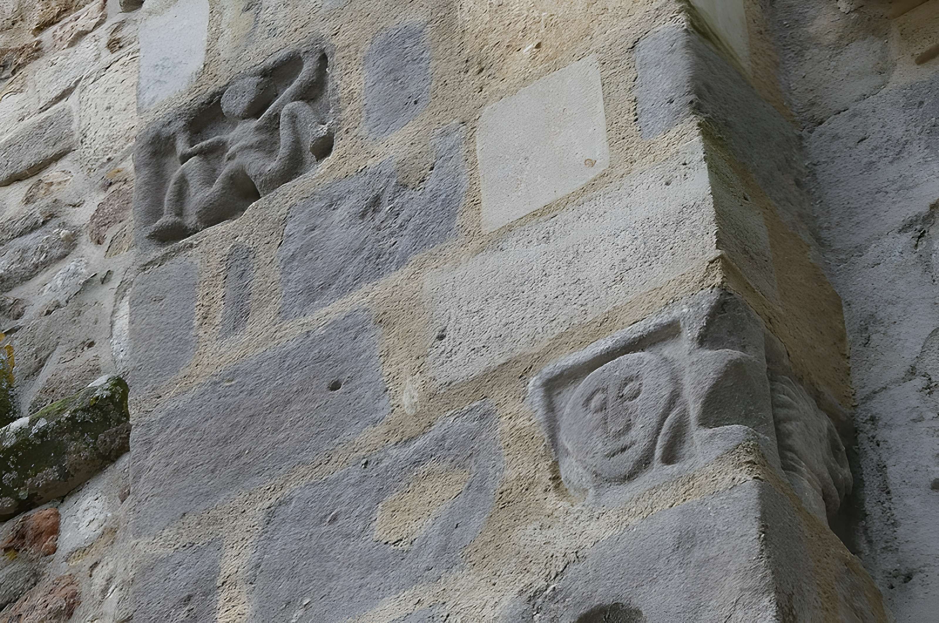 Église Saint-Pierre de Châteloy