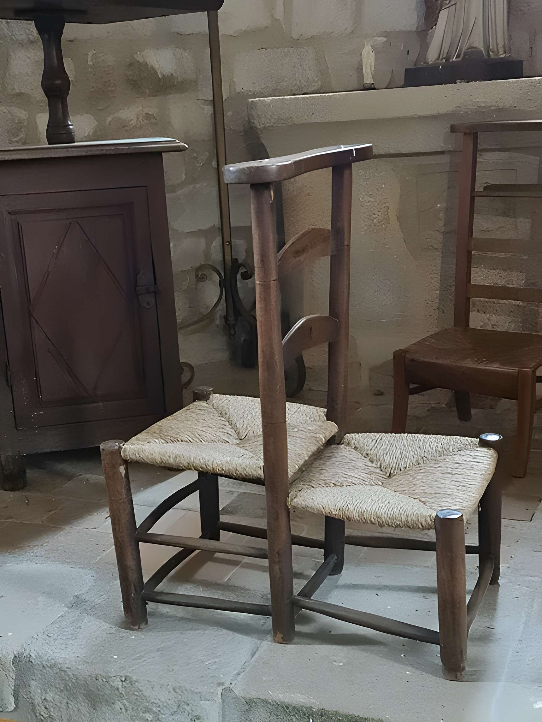 Église Saint-Pierre de Châteloy