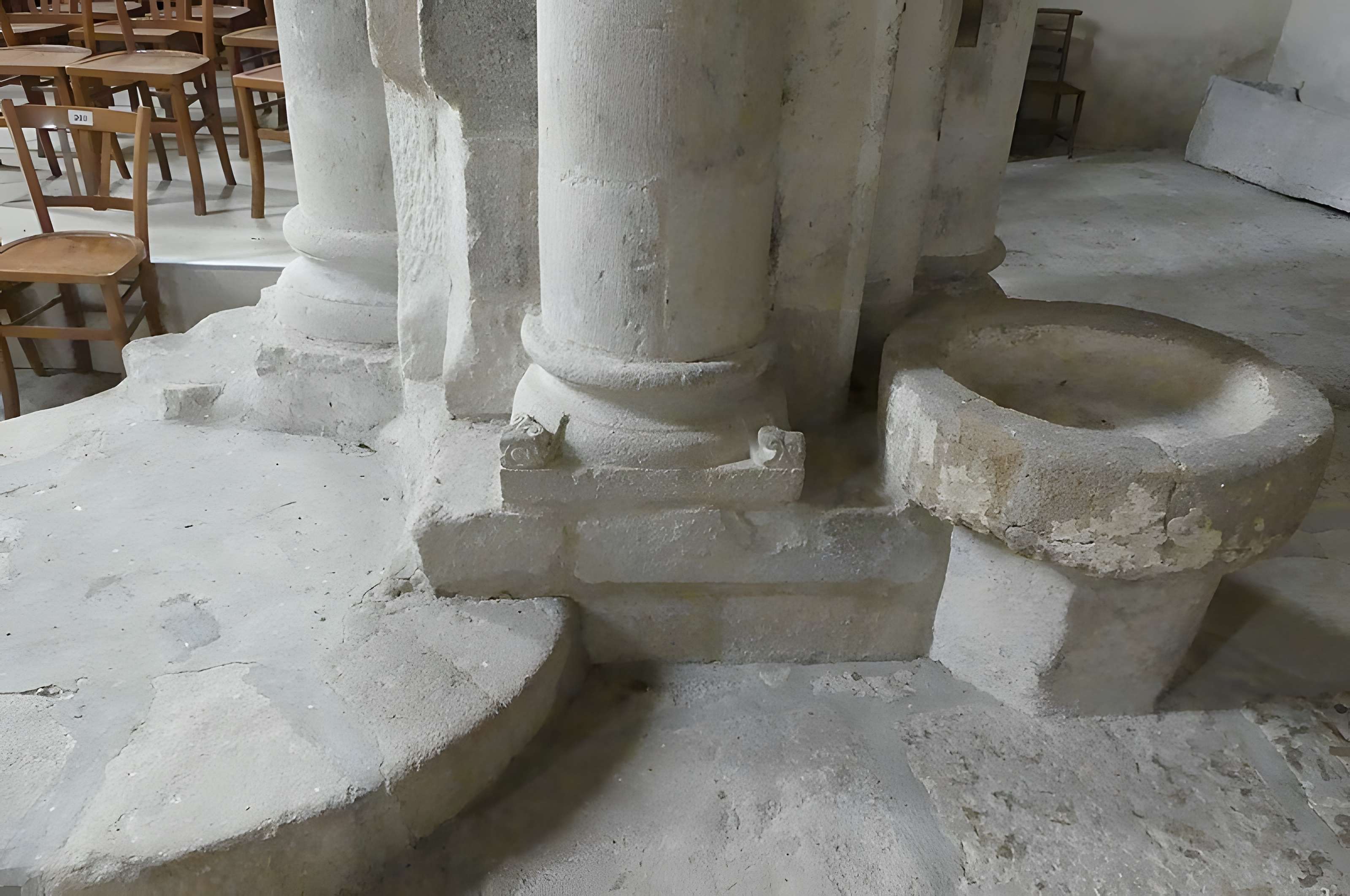 Église Saint-Pierre de Châteloy