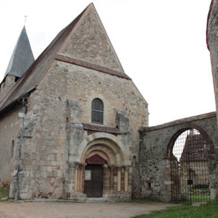 Photo de Église Saint-Pierre de Châtelperron
