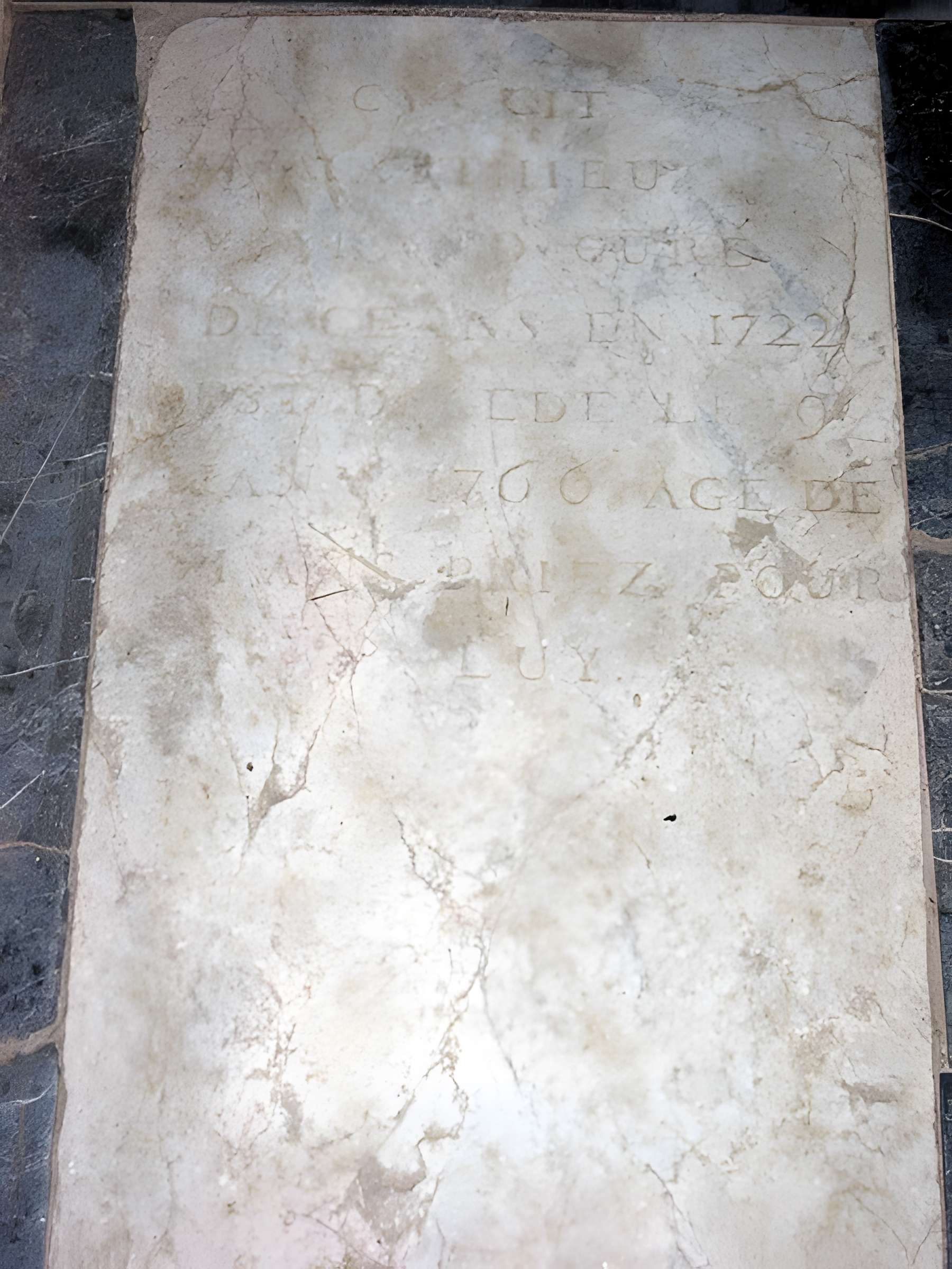 Église Saint-Pierre de Châtelperron