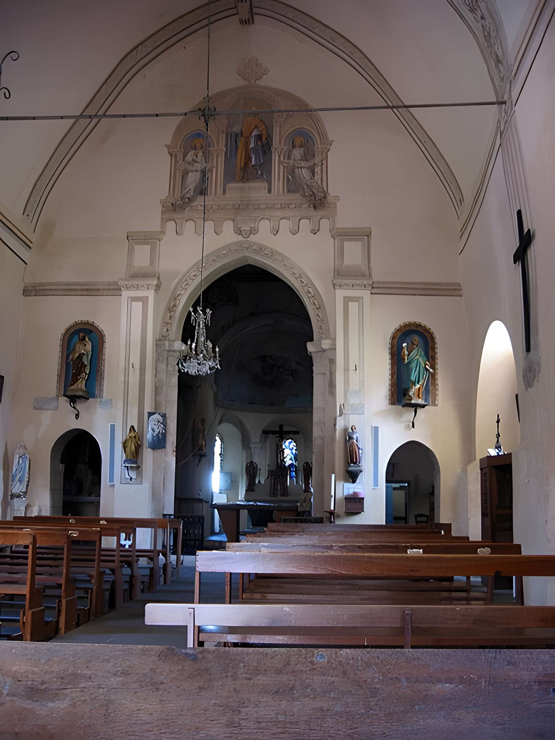 Église Saint-Pierre de Châtelperron