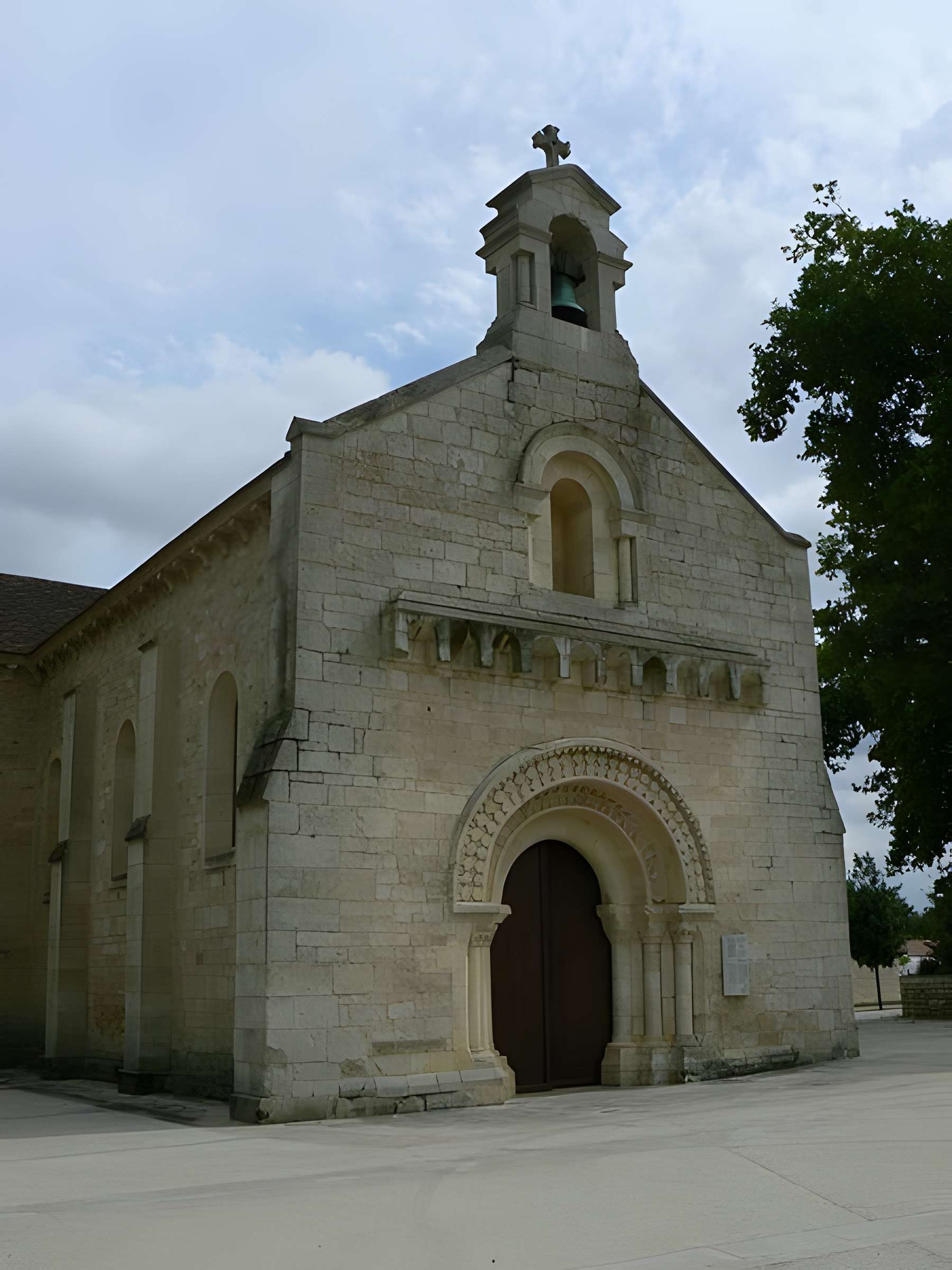 Église Saint-Pierre de Chauray 