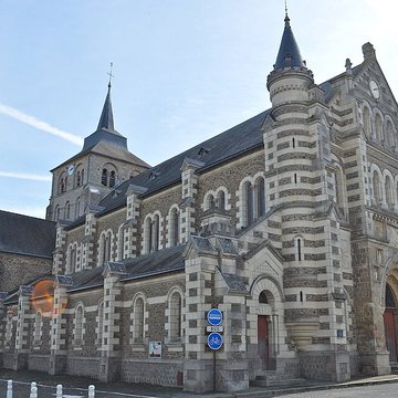 Église Saint-Pierre de Chemillé