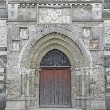 Église Saint-Pierre de Chemillé