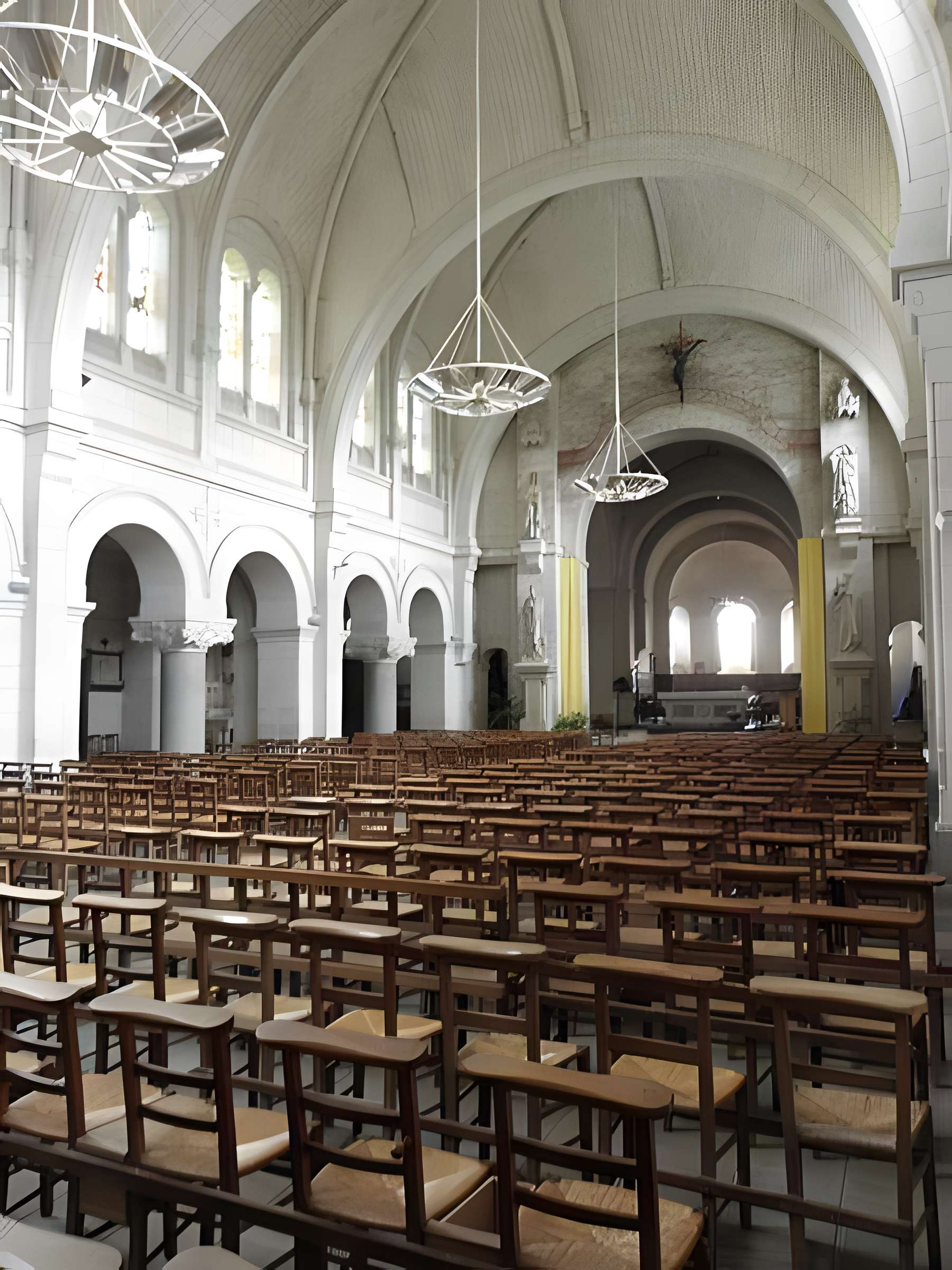 Église Saint-Pierre de Chemillé