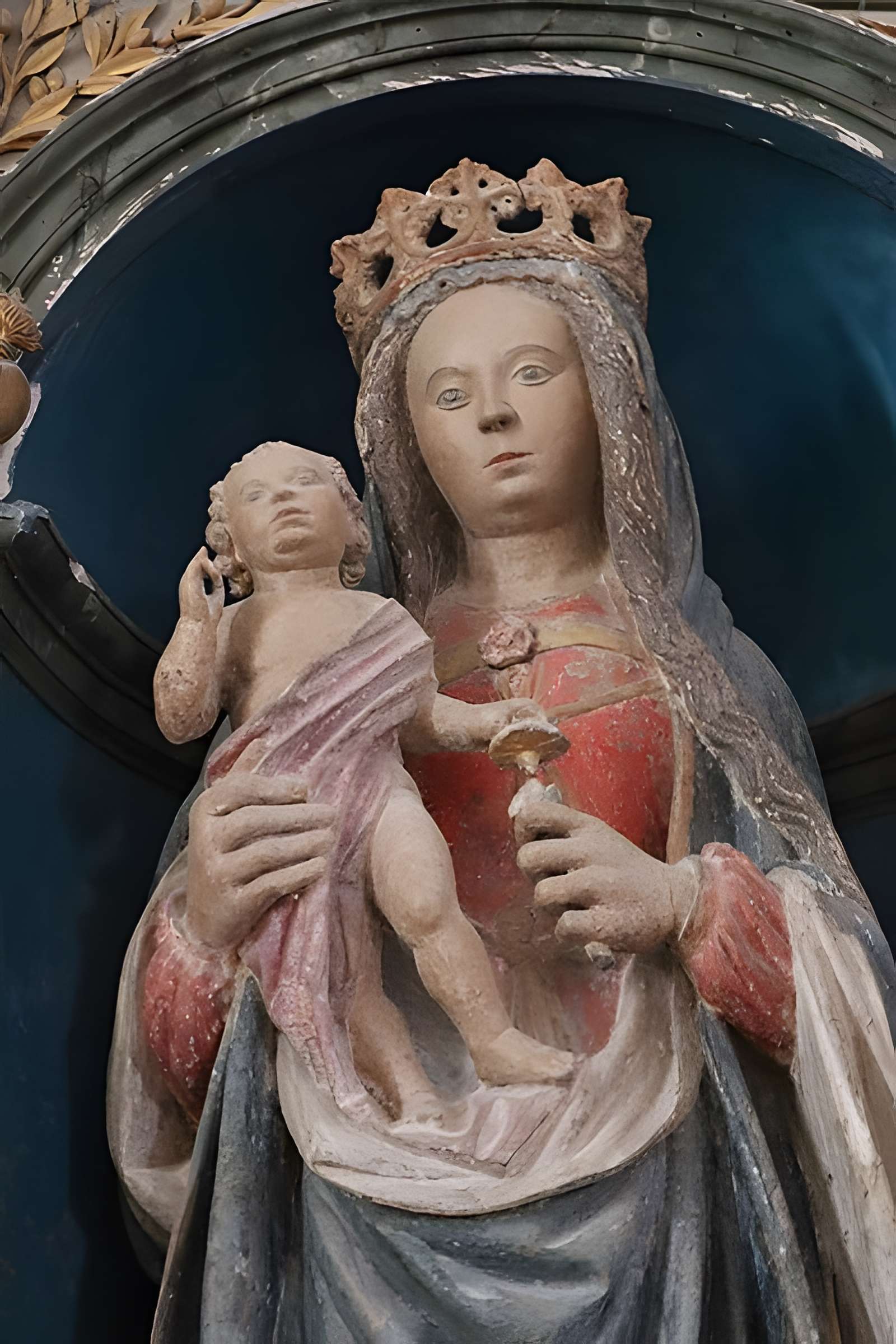 Église Saint-Pierre de Dampierre-et-Flée