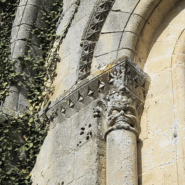 Photo de Église Saint-Pierre de Dampierre-sur-Boutonne
