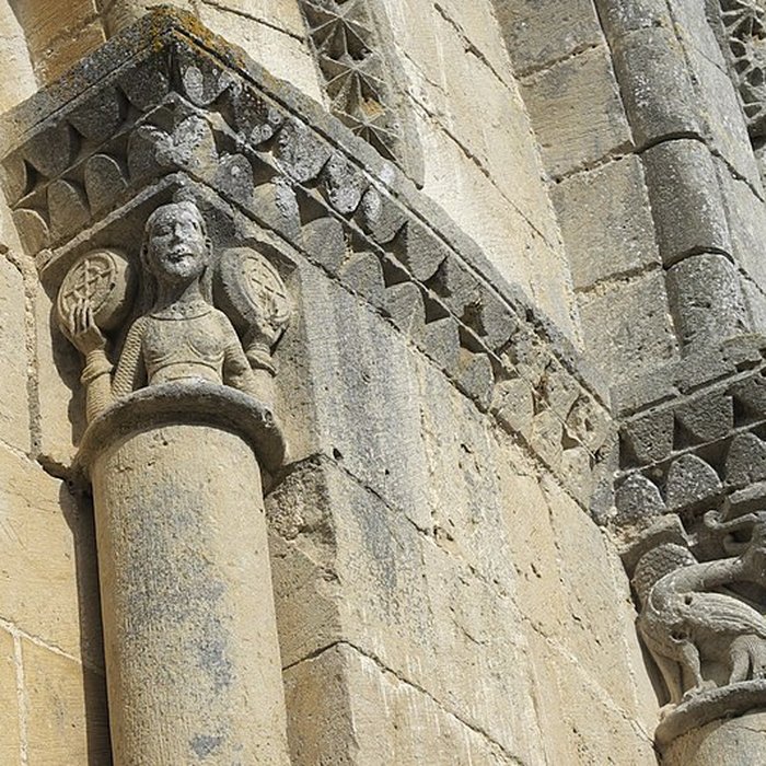 Photo de Église Saint-Pierre de Dampierre-sur-Boutonne