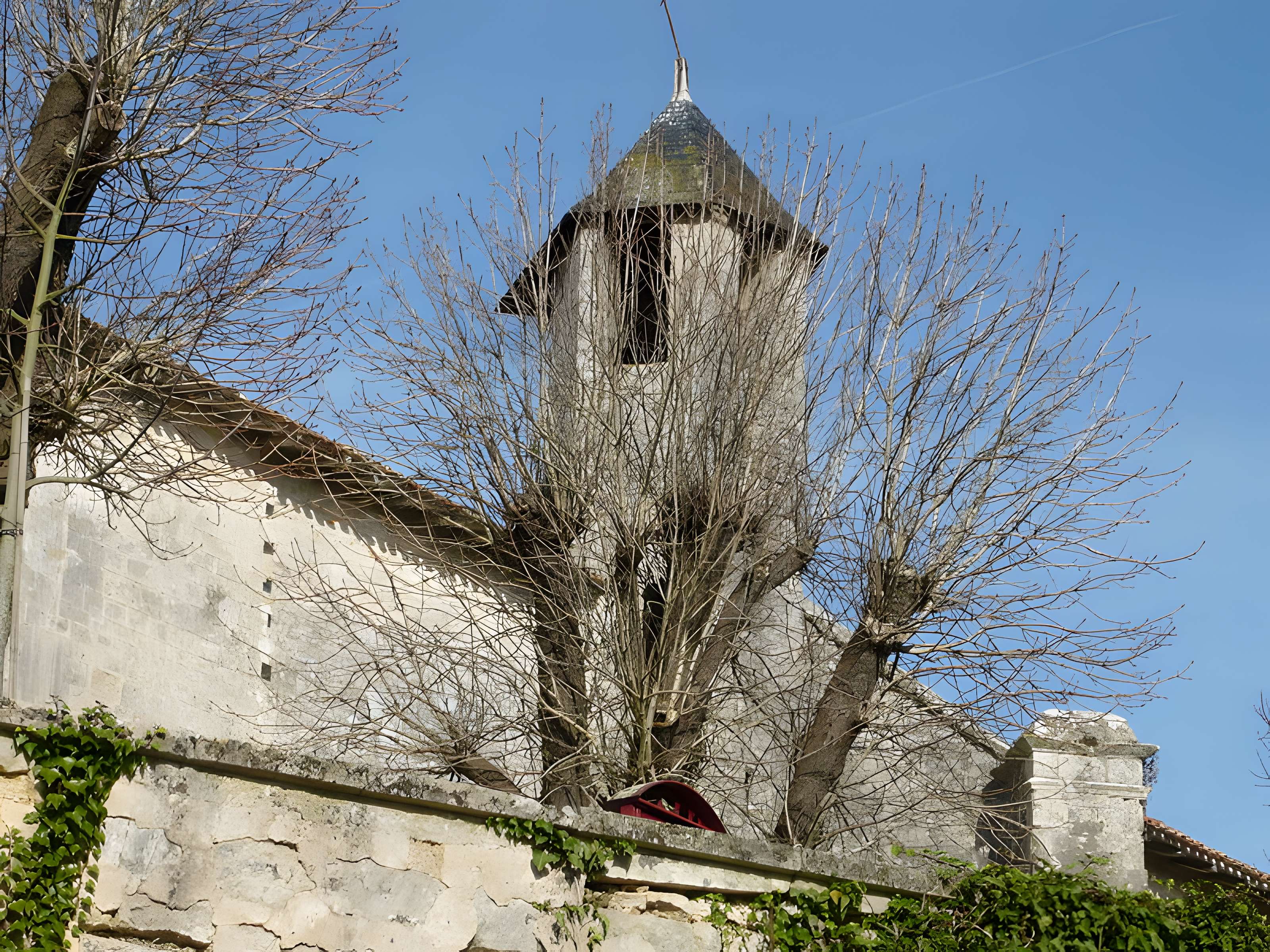 Église Saint-Pierre de Dampierre-sur-Boutonne