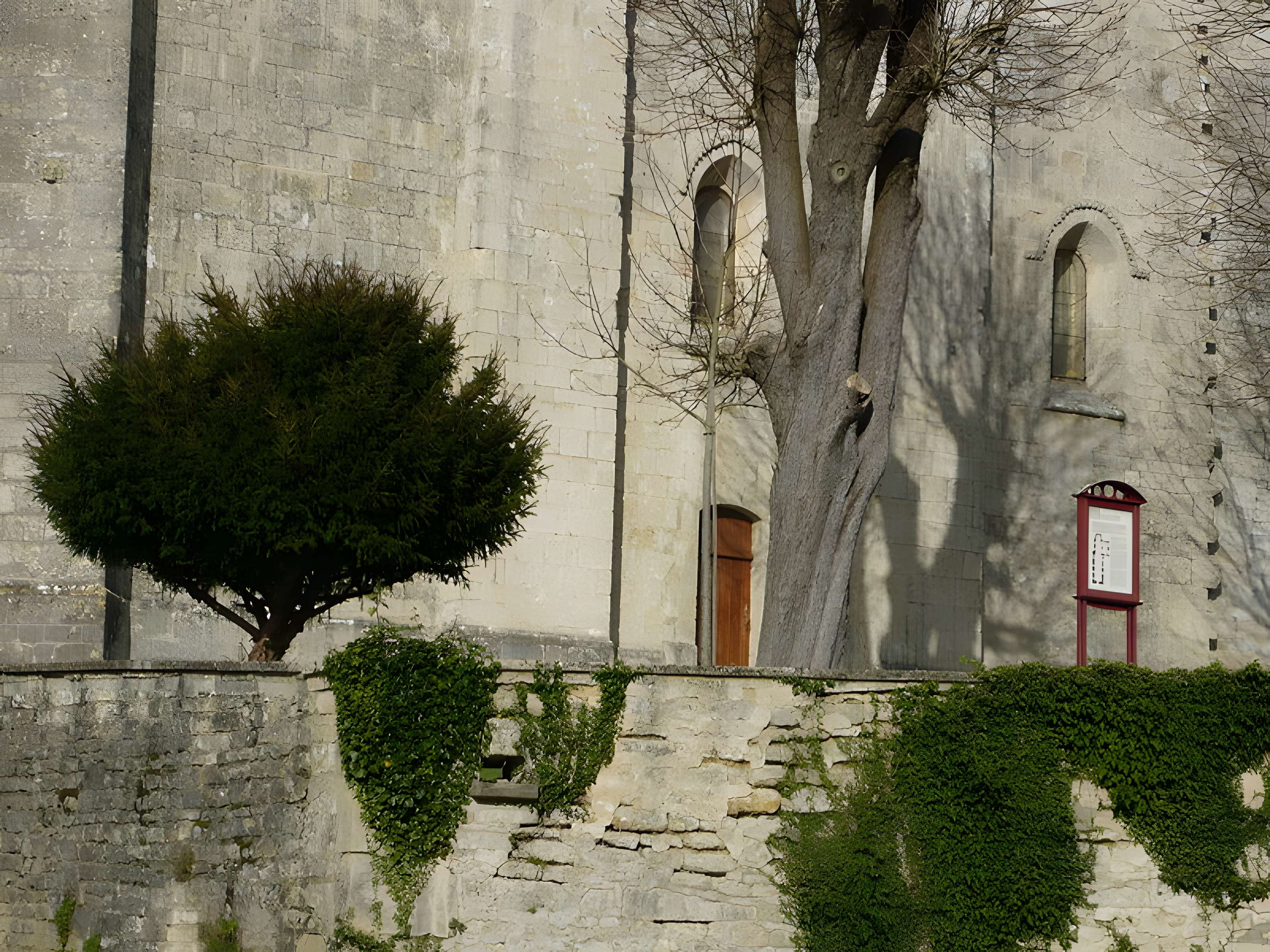 Église Saint-Pierre de Dampierre-sur-Boutonne