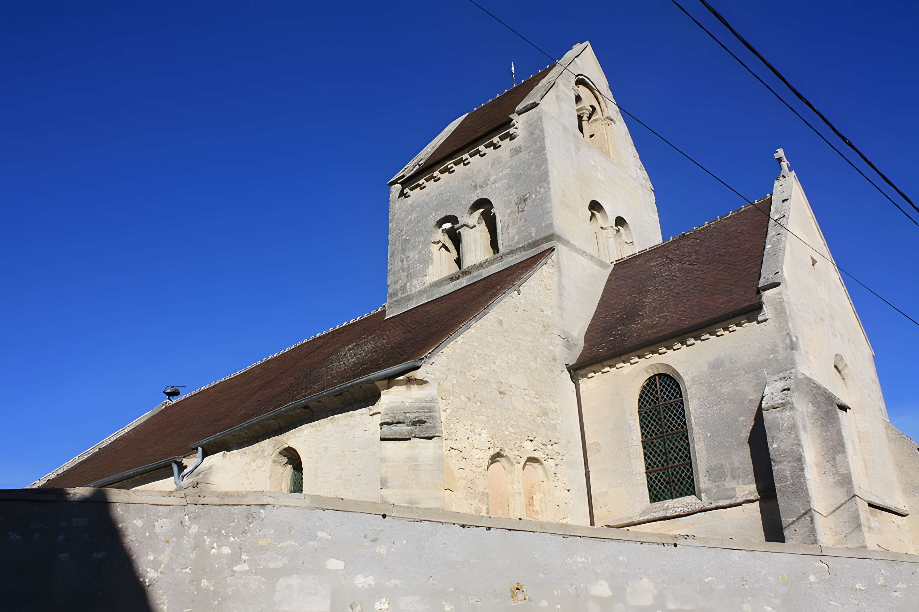 Église Saint-Pierre de Dravegny 