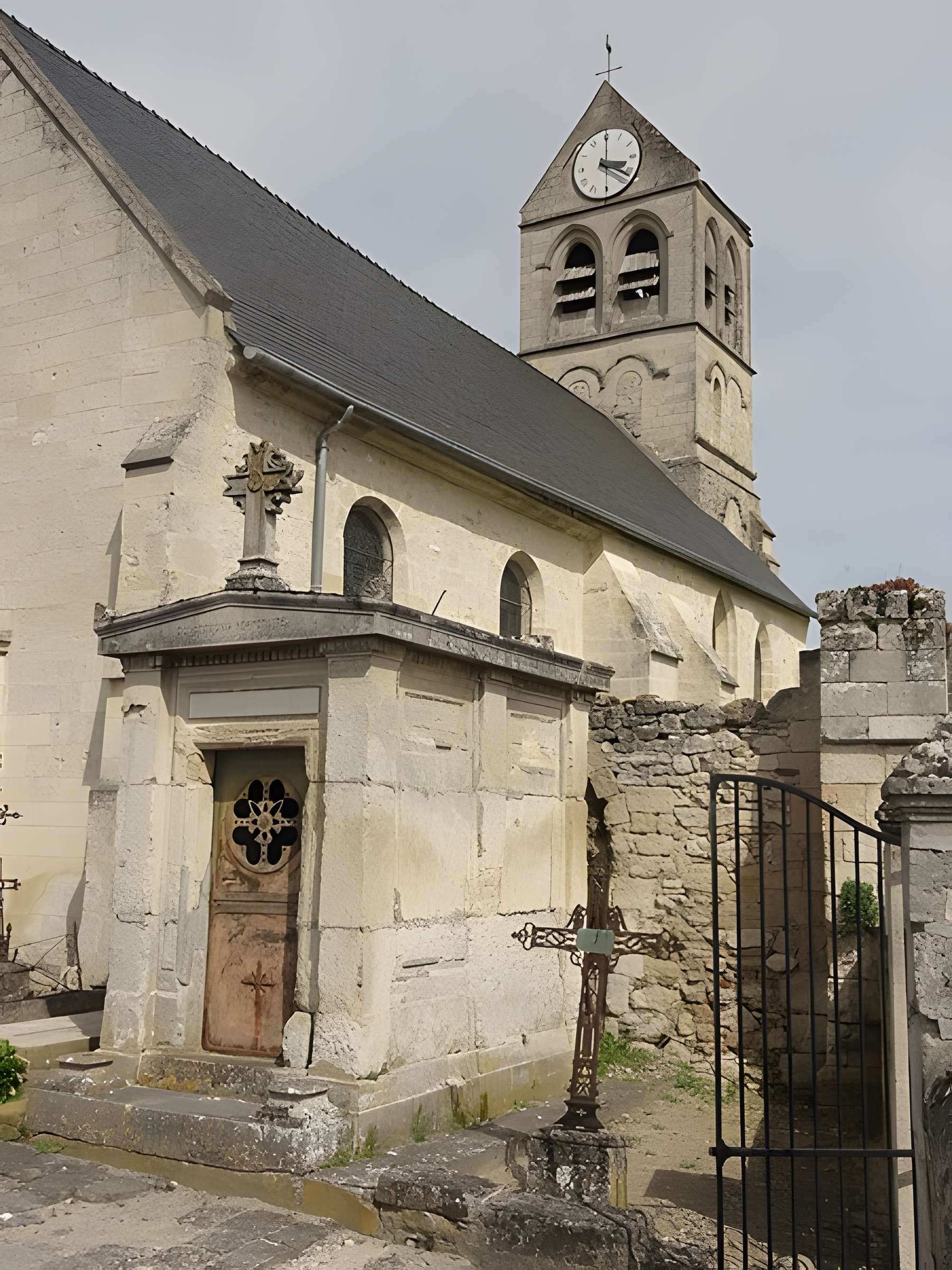 Église Saint-Pierre de Duvy