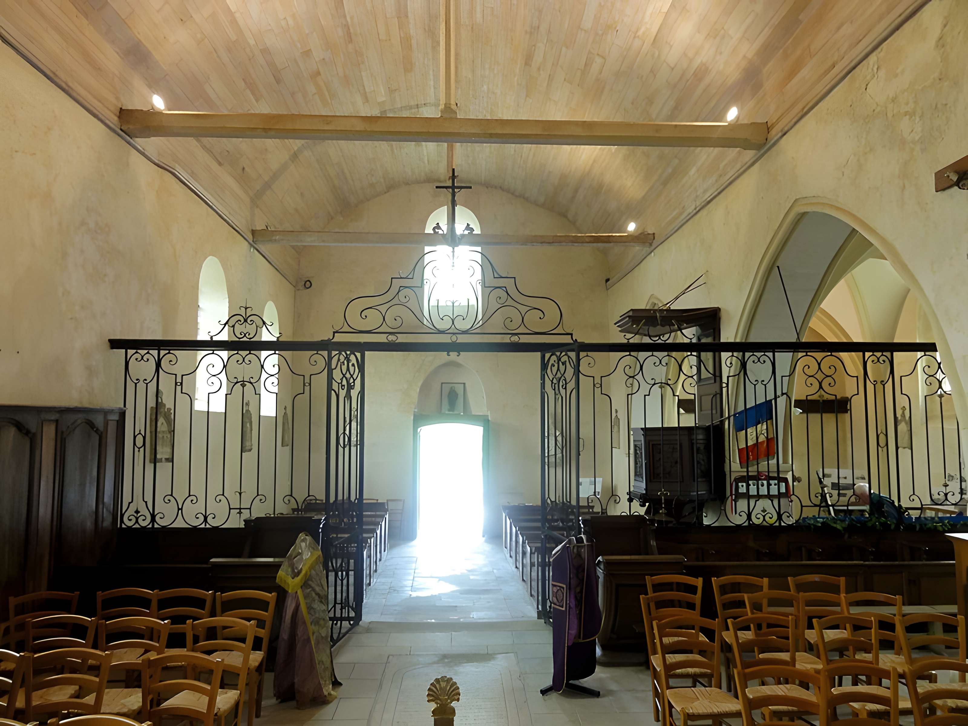 Église Saint-Pierre de Duvy