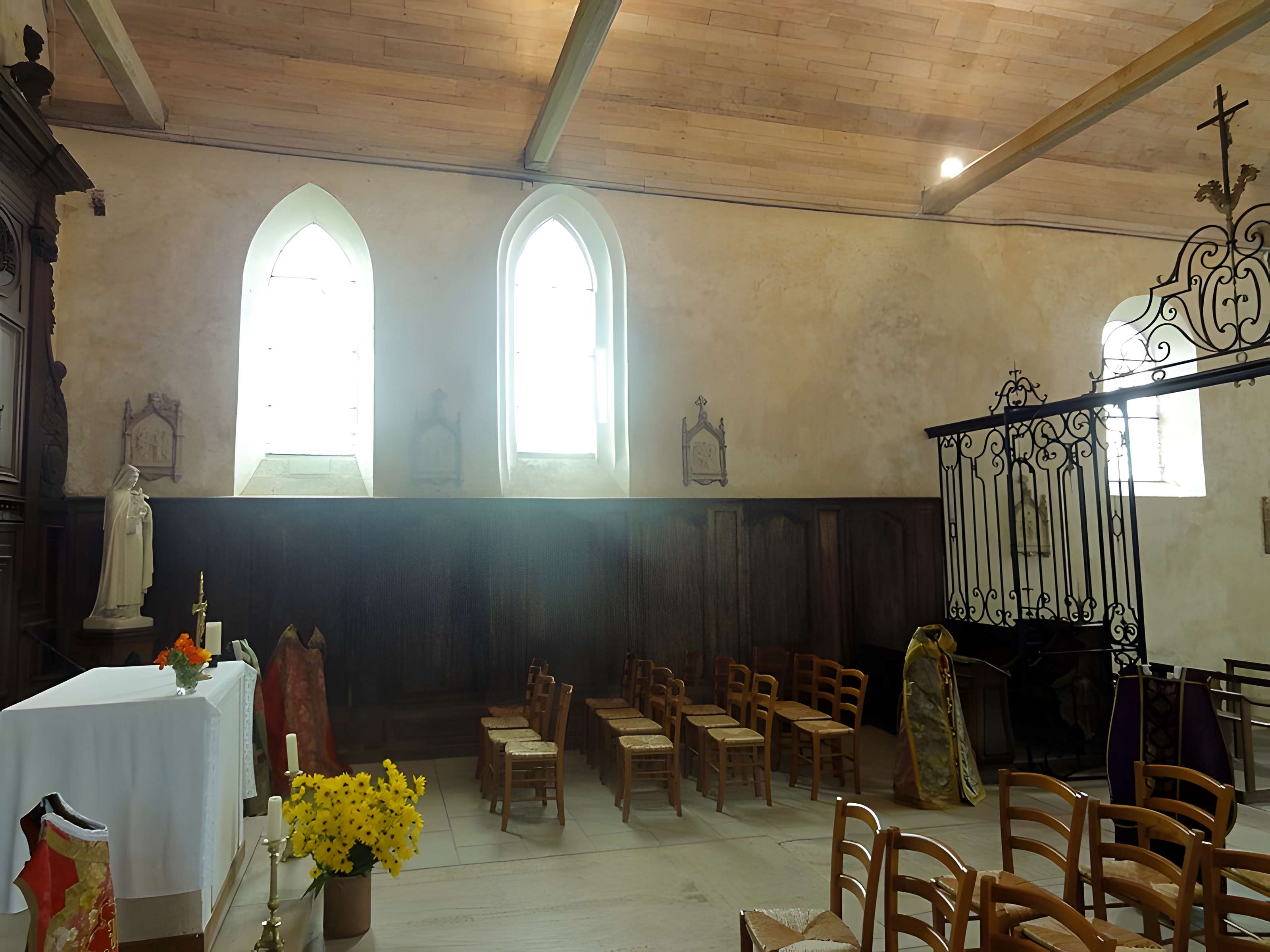 Église Saint-Pierre de Duvy