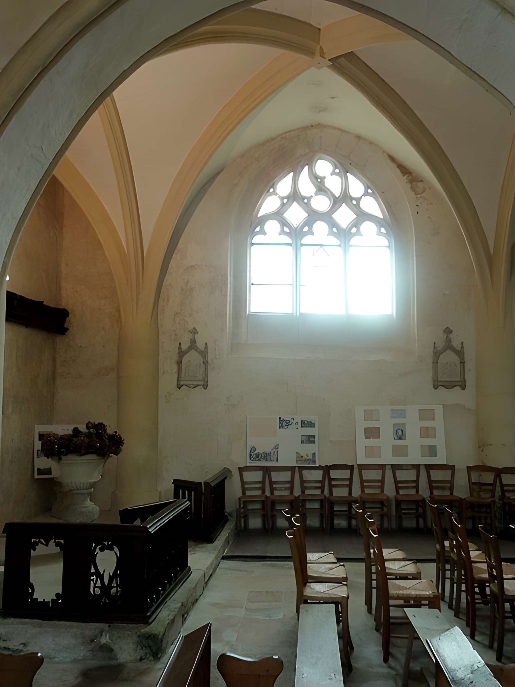 Église Saint-Pierre de Duvy