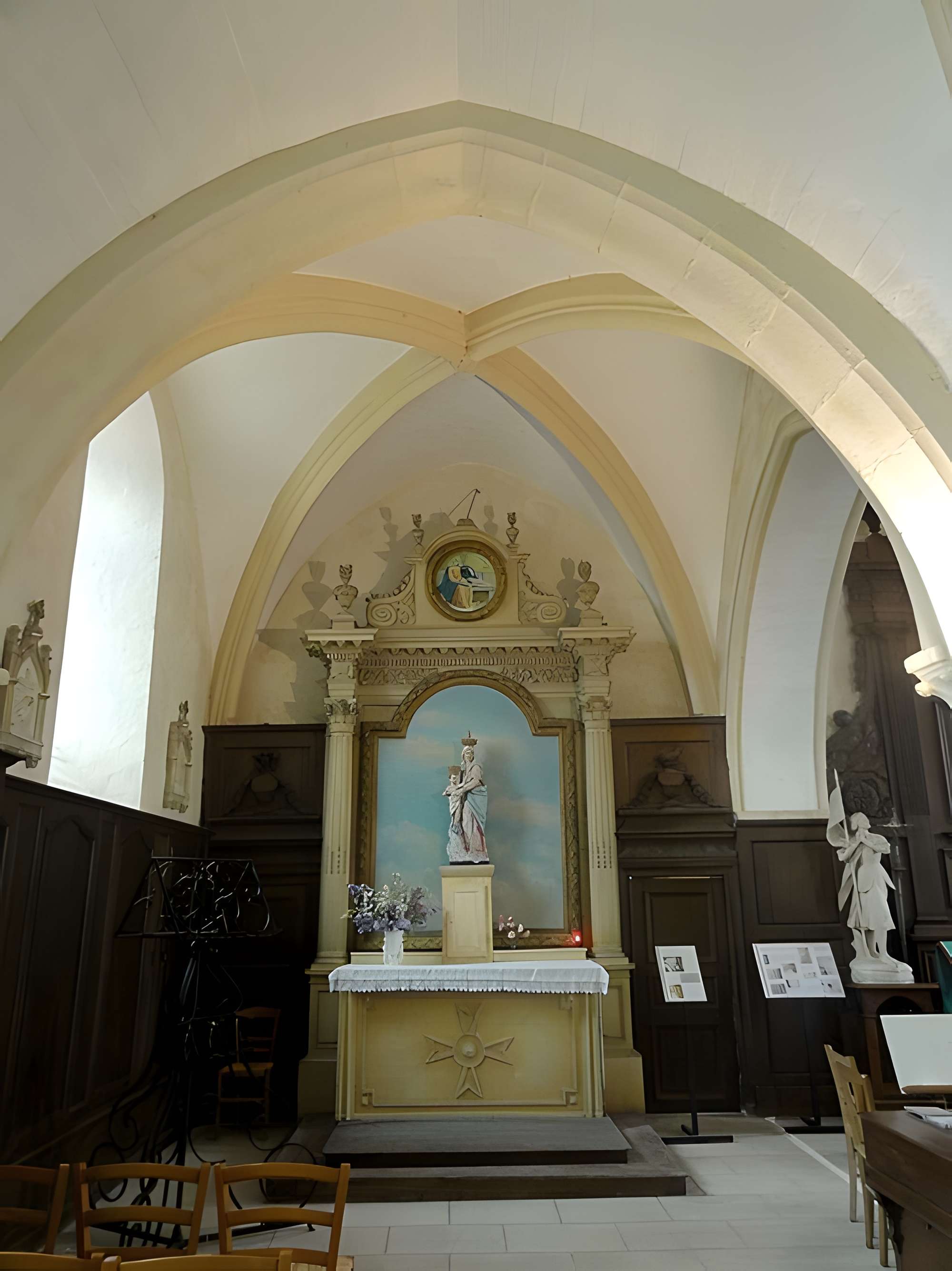 Église Saint-Pierre de Duvy