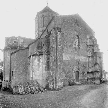 Église Saint-Pierre de Fenioux