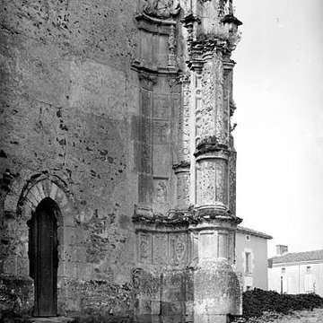 Église Saint-Pierre de Fenioux
