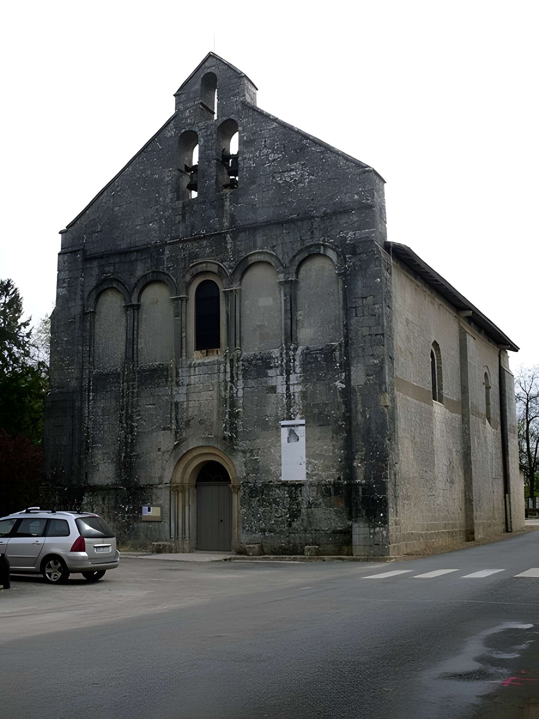 Église Saint-Pierre de Feuillade