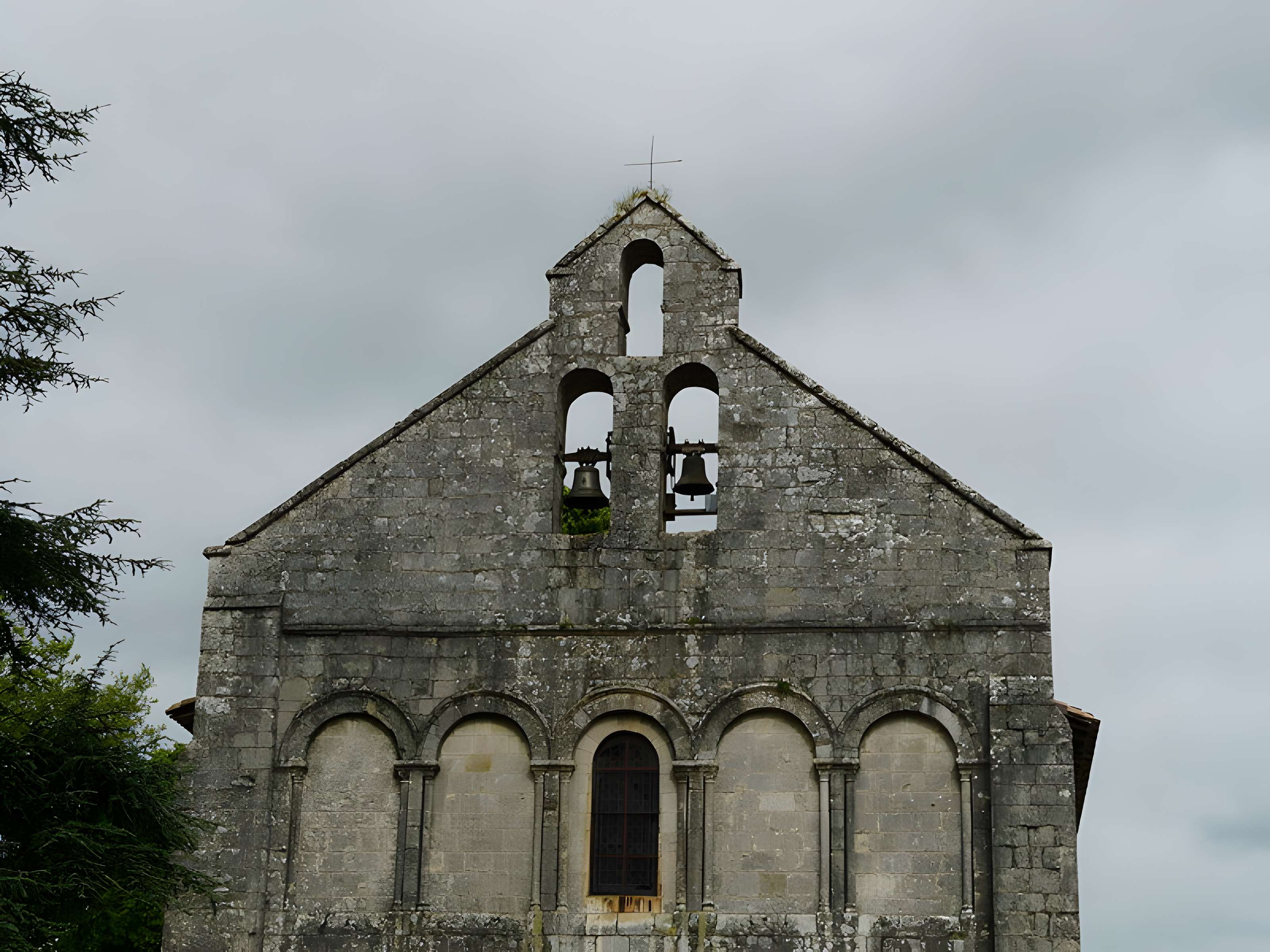Église Saint-Pierre de Feuillade