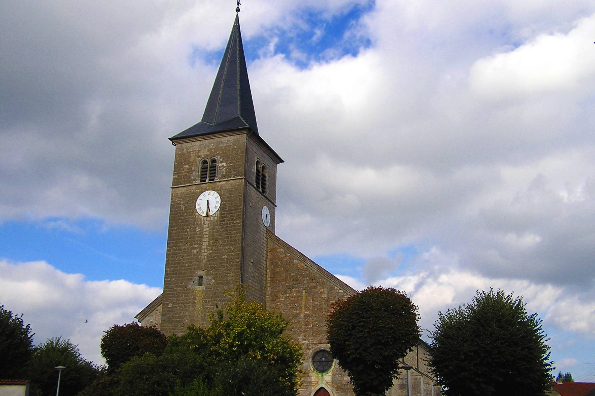 Photo de Iglesia de San Vicente de Liffol-le-Grand