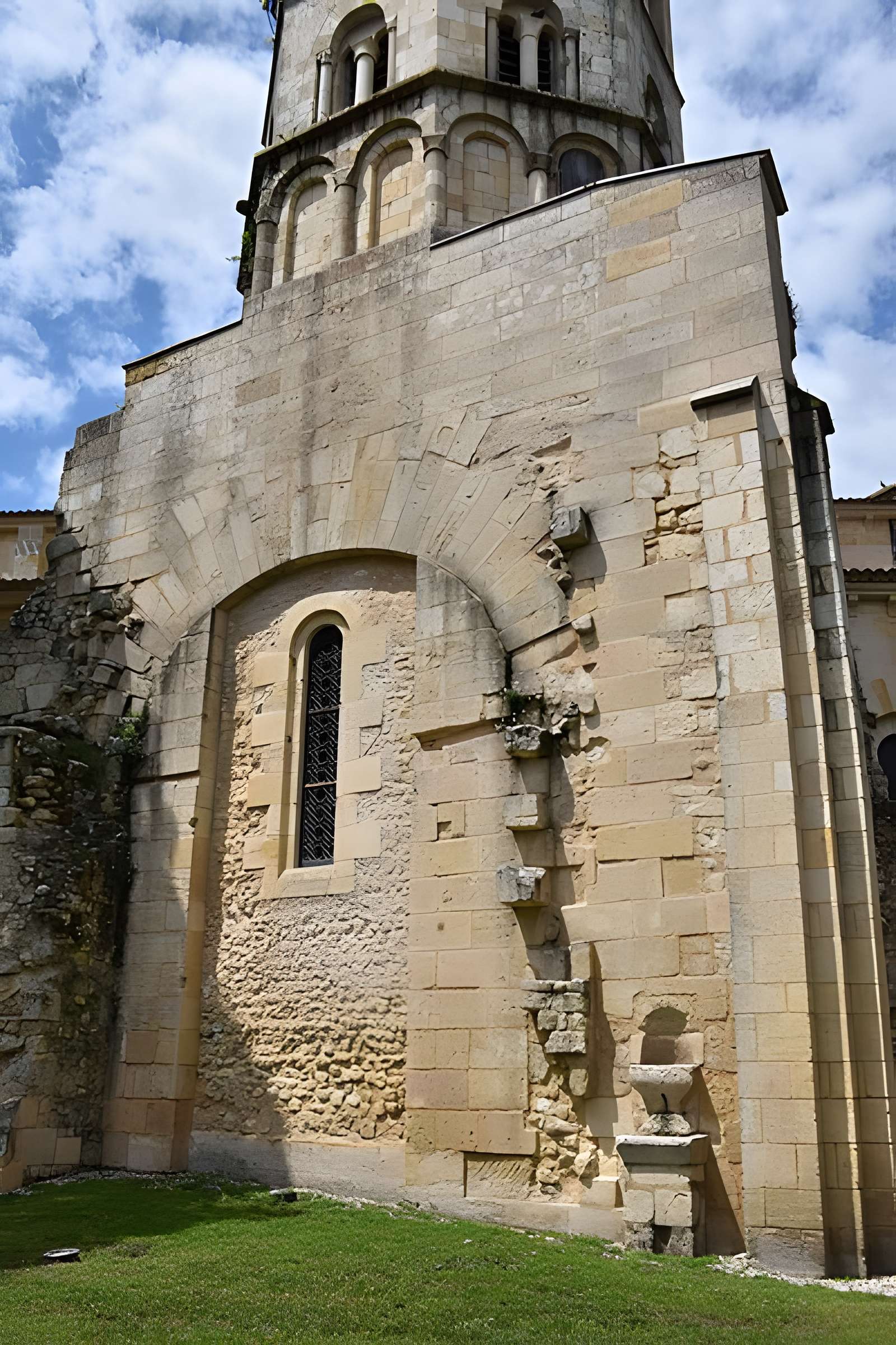 Église Saint-Pierre de Gaillan-en-Médoc