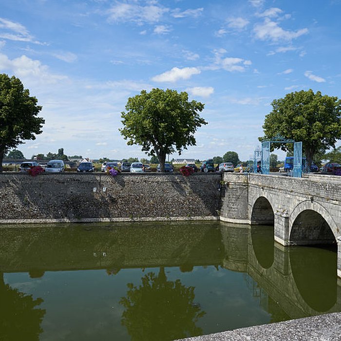 Photo de Château de Sully-sur-Loire