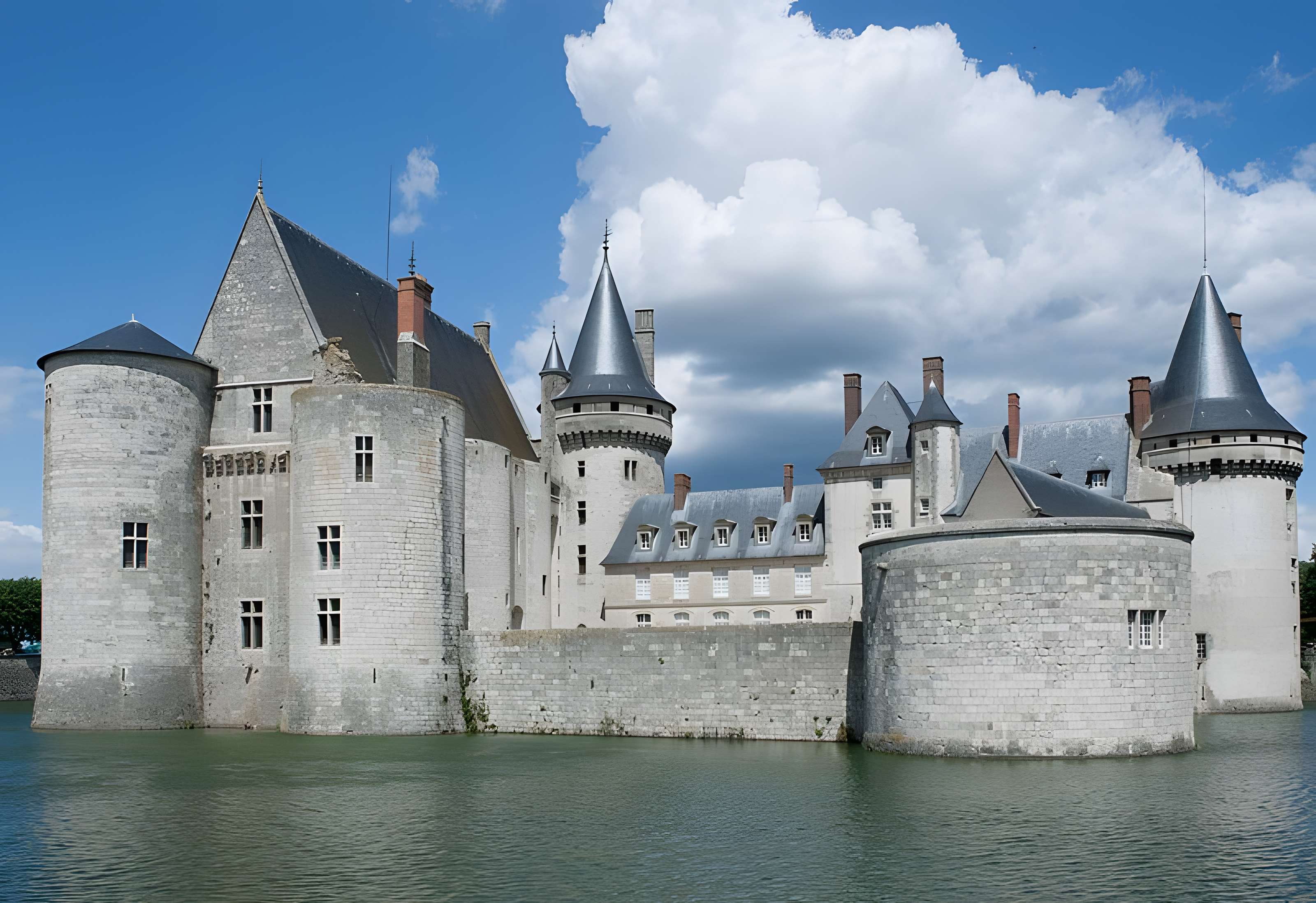 Château de Sully-sur-Loire